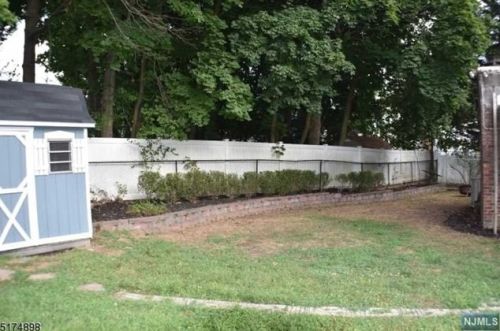 38 Passaic Ave, Paterson NJ 07506-1433 exterior