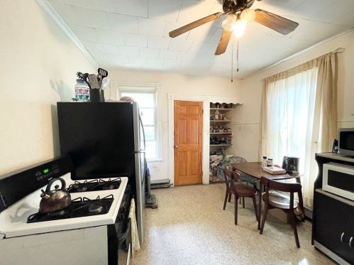 20 Howell St, Boston, MA