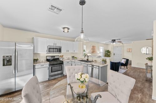 3287 Treece Pl, Tucson AZ  85742-8235 exterior