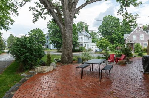 13 Holt St, Concord NH 03301-2926 exterior