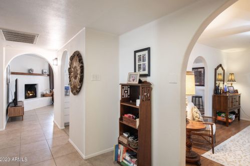 15021 35th Dr, Phoenix AZ  85053-4608 exterior