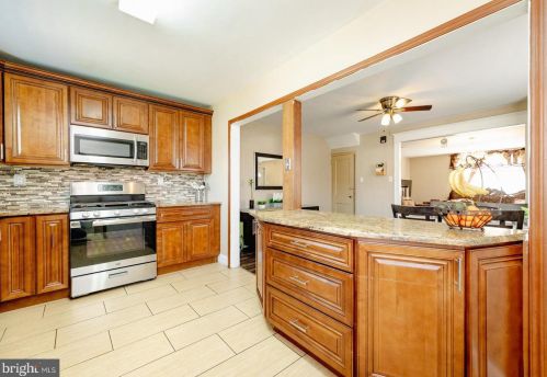 1417 Friendship St, Philadelphia PA 19149-1620 exterior