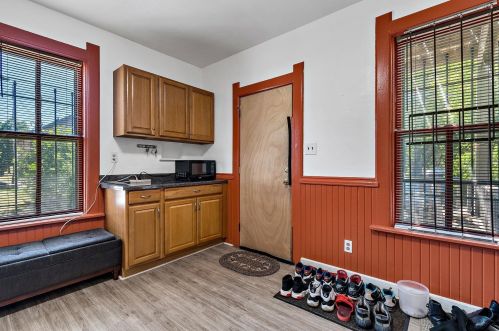 1619 24th Pl, Milwaukee WI 53205-1403 exterior