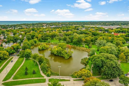 439 Oklahoma Ave, Milwaukee WI 53207-3076 exterior