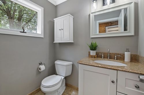 2603 Lefeber Ave, Milwaukee WI 53213-1223 exterior