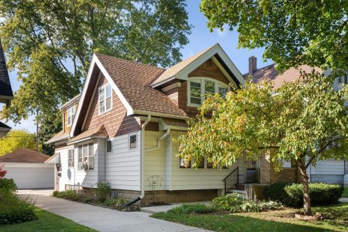 2233 63, Milwaukee WI 53213-1558 exterior