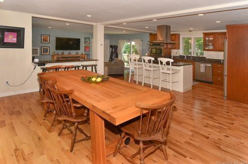 41 Marjorie Ln, Vernon CT 06066-4007 exterior