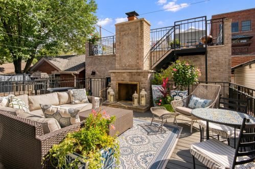 1119 Drummond Pl, Chicago IL 60614-1354 exterior