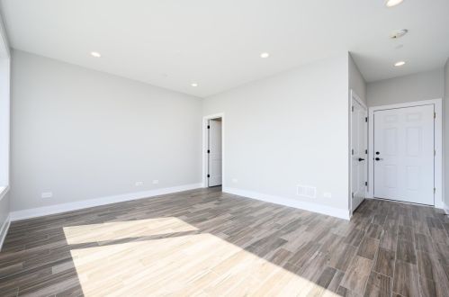 3224 Shields Ave, Chicago IL 60616-3602 exterior