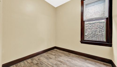 2743 Avers Ave, Chicago IL 60805-1436 exterior