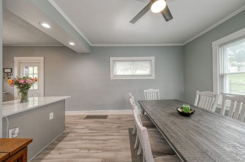 5107 Interboro Ave, Pittsburgh PA  15207-2327 exterior