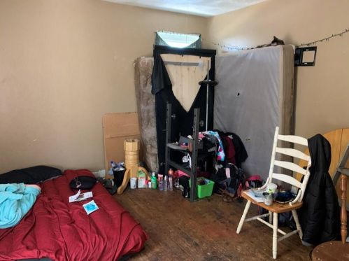 448 Admiral St, Providence RI 02908-2417 exterior