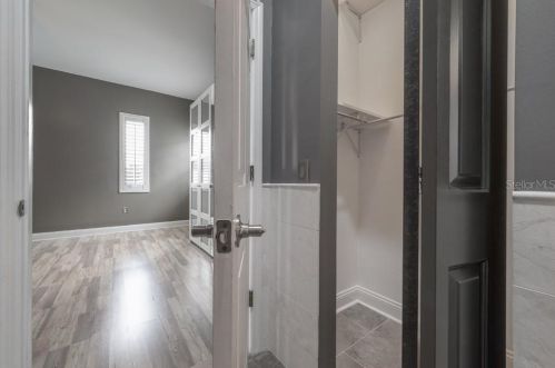 406 Oregon Ave, Tampa FL 33607-2803 exterior