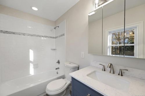 92 Railroad Ave, Montgomery NY  12549-1518 exterior