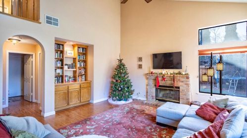 120 Seergreen Way, Folsom CA  95630-5527 exterior