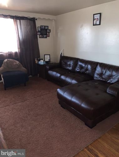 1143 Macarthur Blvd, Camden NJ exterior