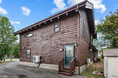 3432 Memorial St, Alexandria VA 22306-1548 exterior