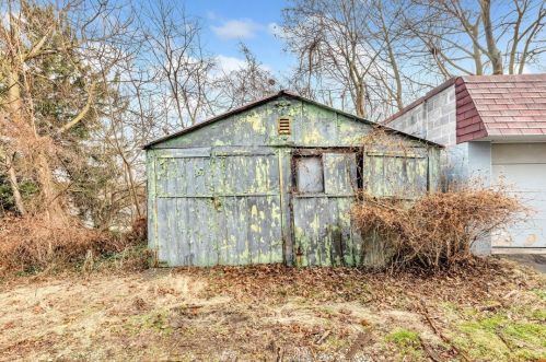 1321 Beechview Ave, Pittsburgh PA  15216-3343 exterior