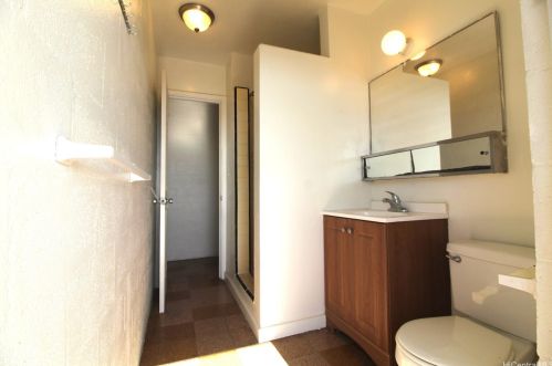 1420 Kaumualii St, Honolulu HI  96817-4860 exterior