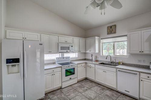 394 Redfield Rd, Chandler AZ 85225-1023 exterior