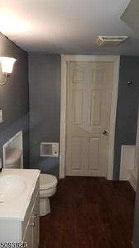 12 Adamsville Rd, Bridgewater NJ 08807-3049 exterior