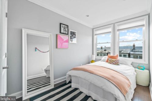 1265 Owen Pl, Washington DC 20002-2807 exterior