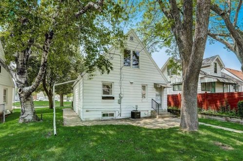 2442 67th St, Milwaukee, WI 53219-2050