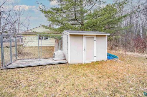 5705 Oakley St, Duluth MN 55804-1325 exterior