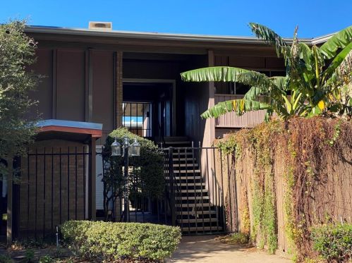 2627 Douglas Ave, Dallas TX  75219-6037 exterior