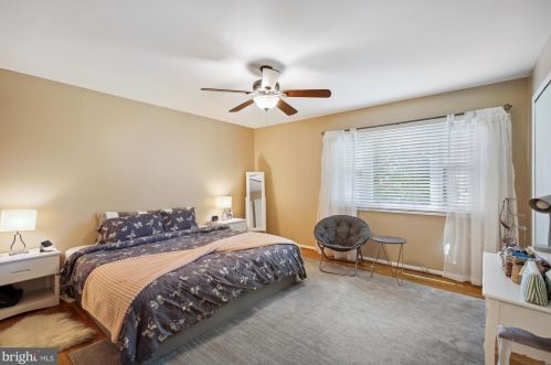 11706 Enid Dr, Rockville MD 20854-3454 exterior