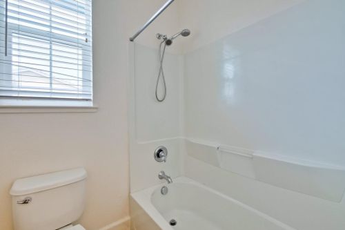 1924 Lee Way, Milpitas CA 95035-9014 exterior