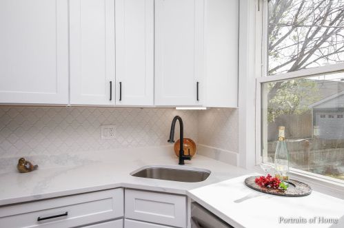 774 Michigan St, Elmhurst IL  60126-1739 exterior