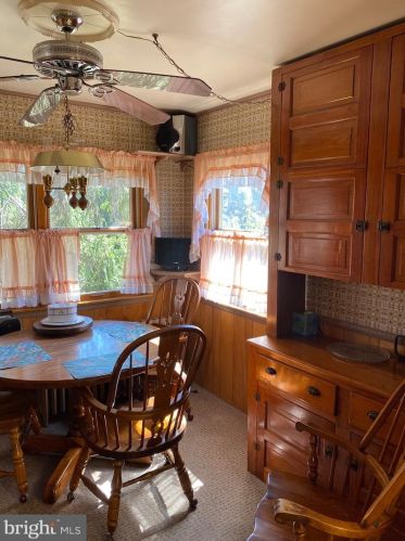 209 Highland Ave, Darby PA 19023-2006 exterior