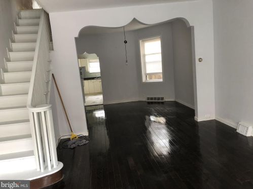 2432 9th St, Philadelphia PA  19133-0016 exterior