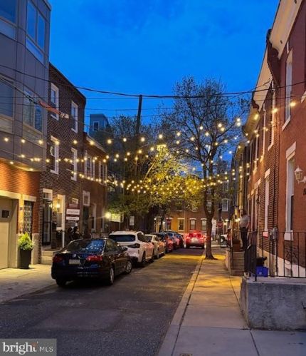 742 Dorrance St, Philadelphia, PA 19146-1814