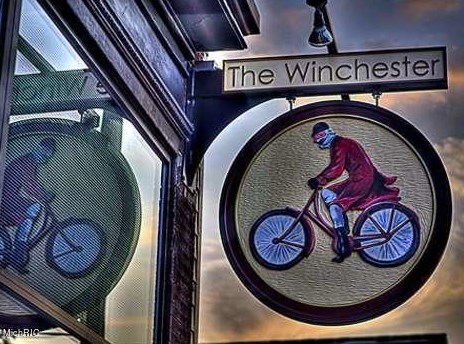 836 Sigsbee St, Grand Rapids MI 49506-2539 exterior