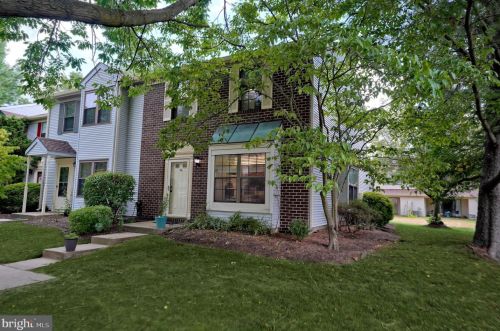 46 Drewes Ct, Trenton, NJ 08648-2634