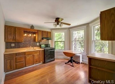 34 Webb Rd, Middletown NY 10940-6535 exterior