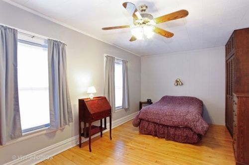 4306 Greenview Ave, Chicago IL  60613-1210 exterior