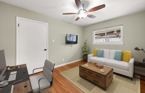 2608 Dunbarton Dr, Austin TX 78723-2233 exterior