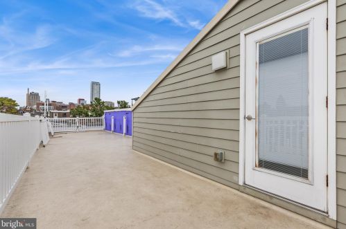 833 Bainbridge St, Philadelphia PA  19147-2009 exterior