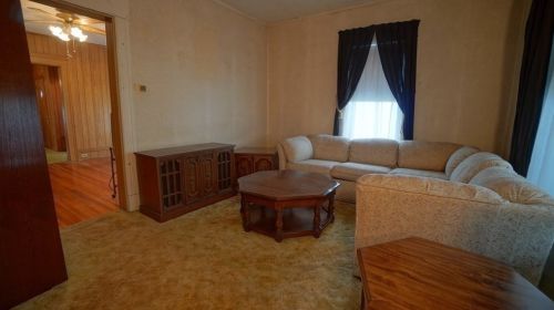 44 Mansfield St, Springfield, MA 01108-2209