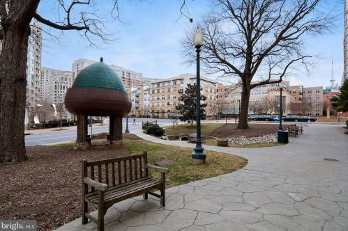 917 Northwest Dr, Silver Spring MD  20901-1435 exterior