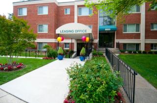 8800 Lanier Dr, Silver Spring MD  20910-2304 exterior