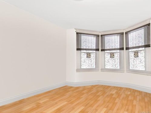 3278 Perry Ave, Bronx NY 10467-3255 exterior