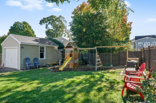 17 Myrtle St, Norwalk CT 06855 exterior