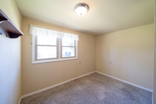 2795 Thornapple River Dr, Grand Rapids MI 49546-6844 exterior