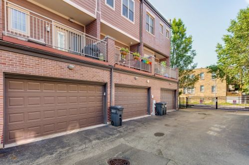 3455 Whipple St, Chicago IL 60655-2303 exterior