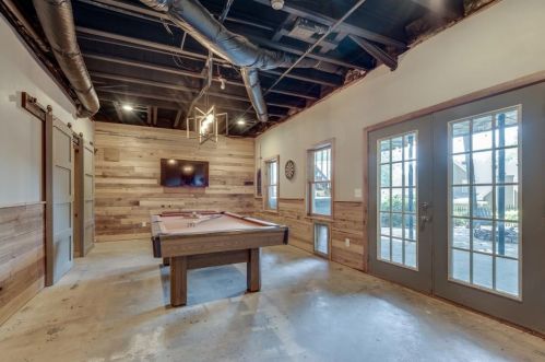 3052 Oaktree Ln, Duluth GA 30096-5886 exterior