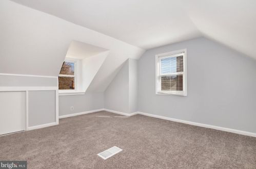 1323 Grandin Ave, Rockville MD 20851-1155 exterior